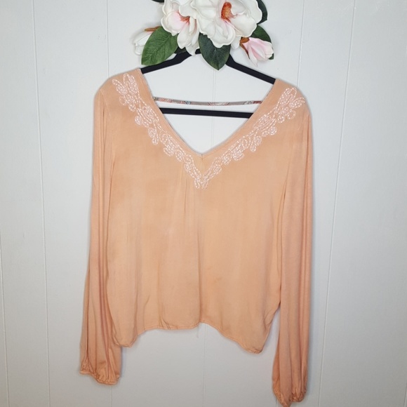 BKE Tops - BKE by Gimmicks | Lace Pattern Peasant